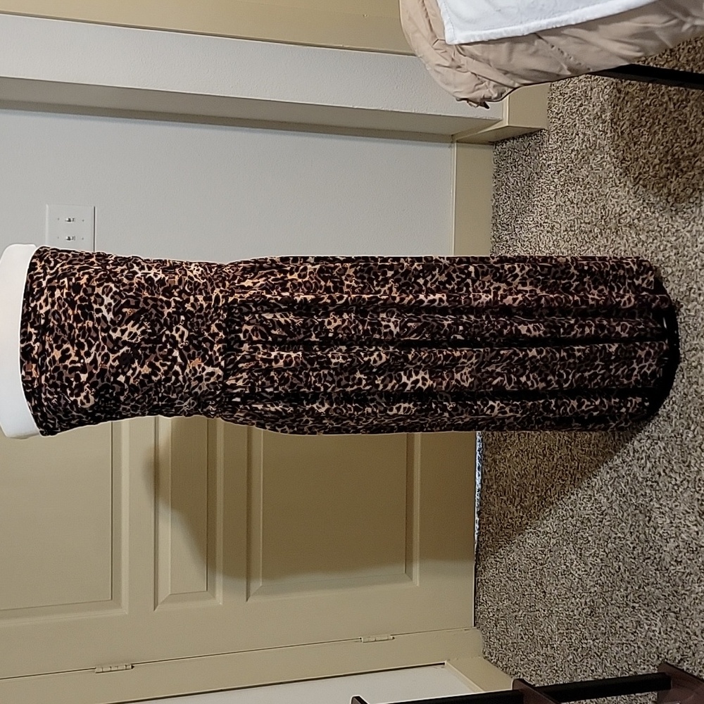 LASCANA VENUS Strapless Leopard Print Dress